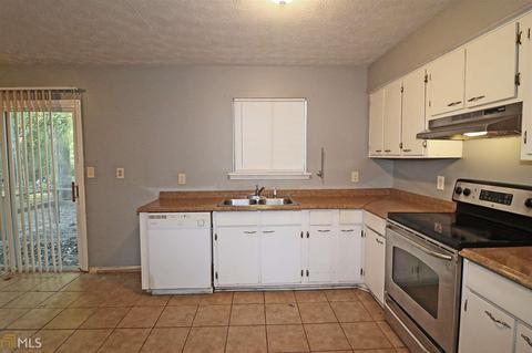 7023 Stephens Dr, Rex, GA 30273 photo 3