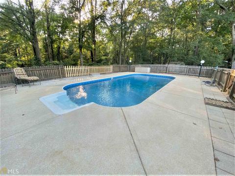 135 Greenbriar Trl, Lagrange, GA 30241 photo 4