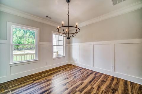 142 Spring Lake Trl, White, GA 30184 photo 4