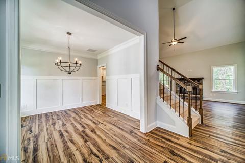 142 Spring Lake Trl, White, GA 30184 photo 3