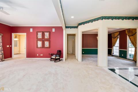 1034 Riverside Dr, Lagrange, GA 30240 photo 6
