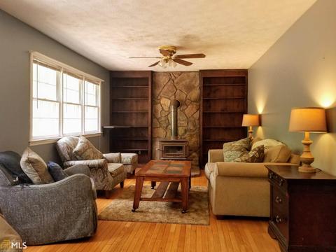 731 Ridge Ln, Lula, GA 30554 photo 5