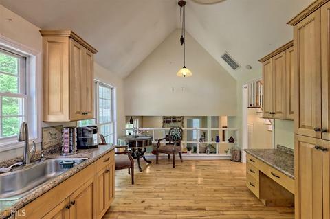 30 Princess Nancy Ln, Toccoa, GA 30577 photo 8