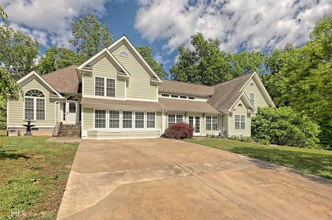 30 Princess Nancy Ln, Toccoa, GA 30577 photo 2