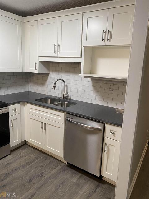17 Lemon Pl, Mcdonough, GA 30253 photo 6