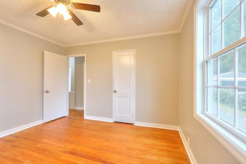 89 Peach St, Commerce, GA 30529 photo 12