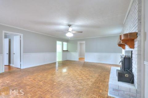 89 Peach St, Commerce, GA 30529 photo 6
