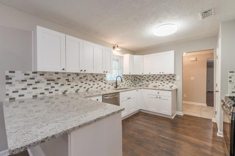 2198 Pinehurst Ct, Grayson, GA 30017 photo 11