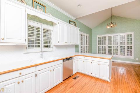 126 Sunny Point Cir, Lagrange, GA 30240 photo 13