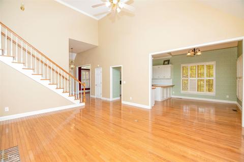 126 Sunny Point Cir, Lagrange, GA 30240 photo 9