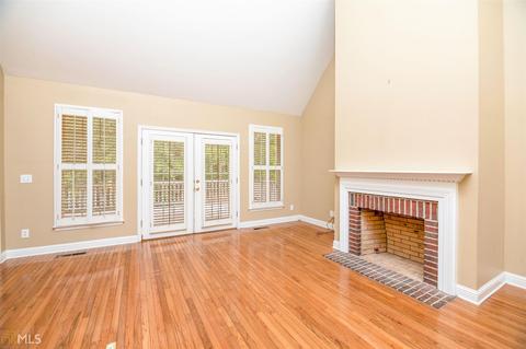126 Sunny Point Cir, Lagrange, GA 30240 photo 8