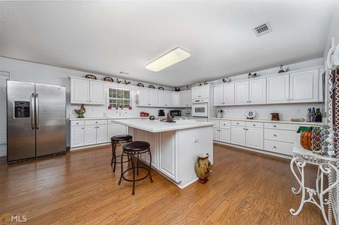 1427 Williams Bridge Rd, Toccoa, GA 30577 photo 4