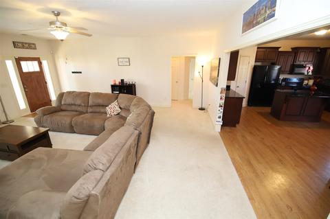 105 Sarah Ln, Lagrange, GA 30241 photo 4