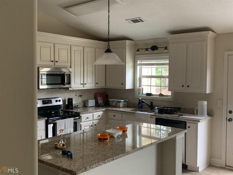 3313 Peyton Dr, Monroe, GA 30656 photo 3