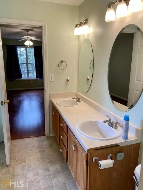 305 Radcliffe Trce, Covington, GA 30016 photo 8