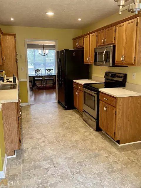 305 Radcliffe Trce, Covington, GA 30016 photo 5