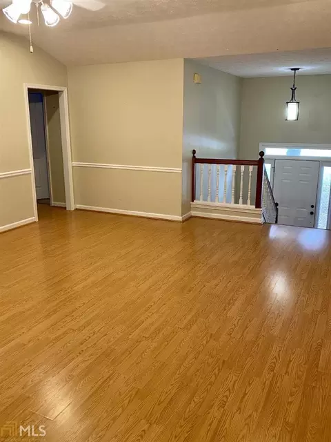 305 Radcliffe Trce, Covington, GA 30016 photo 3