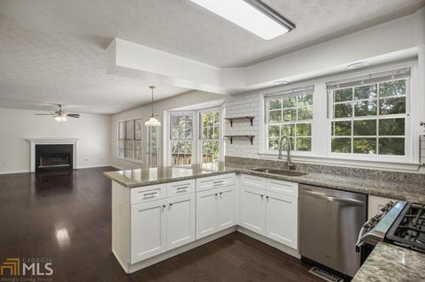 4065 Spinnaker Dr, Duluth, GA 30096 photo 10