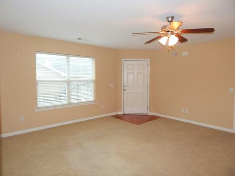 421 Haddenham Ct, Perry, GA 31069 photo 3