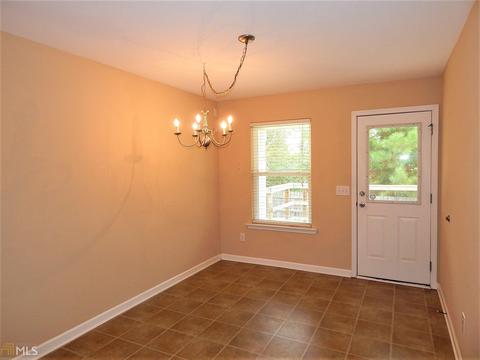 421 Haddenham Ct, Perry, GA 31069 photo 9
