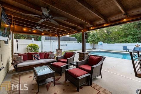 110 Pyron Pt, Tyrone, GA 30290 photo 9