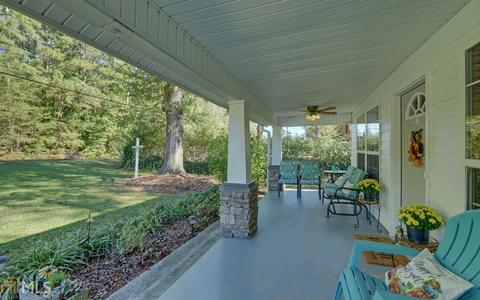1156 E Tugalo St, Toccoa, GA 30577 photo 3