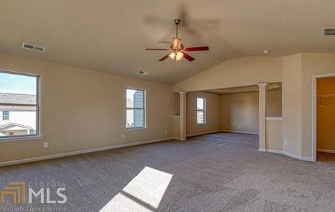 215 Longbridge Way, Perry, GA 31069 photo 4