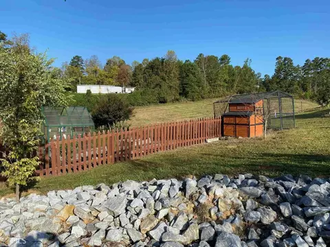 123 Natt Maddox Rd, Toccoa, GA 30577 photo 5