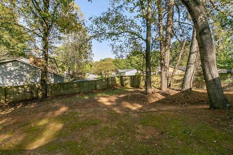 4055 Sugar Mill Dr, Duluth, GA 30096 photo 23