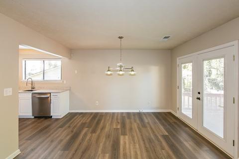 4055 Sugar Mill Dr, Duluth, GA 30096 photo 11