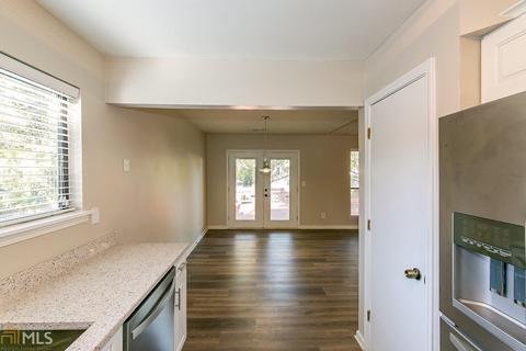 4055 Sugar Mill Dr, Duluth, GA 30096 photo 10