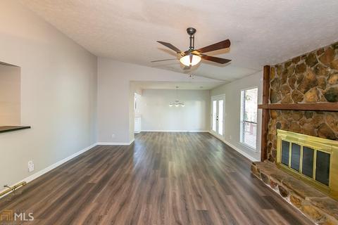 4055 Sugar Mill Dr, Duluth, GA 30096 photo 6