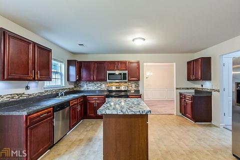 3546 Topaz, Rex, GA 30273 photo 4