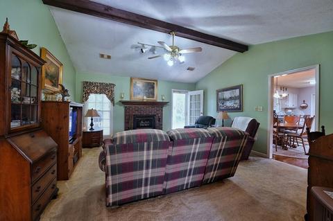 431 Brookstone Dr, Lagrange, GA 30241 photo 4