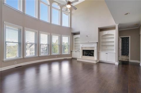 645 Carriage View Ct, Suwanee, GA 30024 photo 10