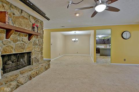 245 Julie Rd, Tyrone, GA 30290 photo 10
