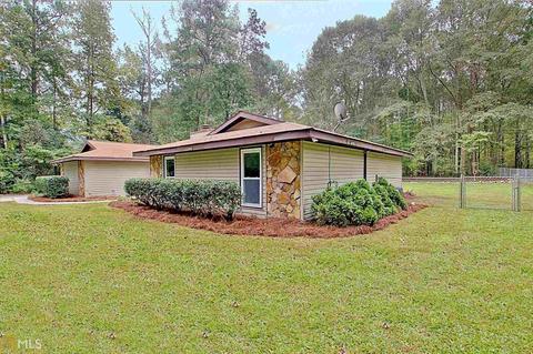 245 Julie Rd, Tyrone, GA 30290 photo 4