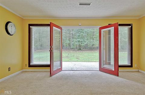 245 Julie Rd, Tyrone, GA 30290 photo 17