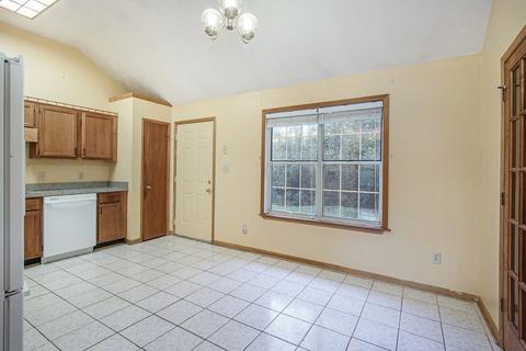 160 Thomas Trl, Covington, GA 30016 photo 9