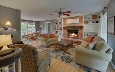 609 Old Rothell Rd, Toccoa, GA 30577 photo 3