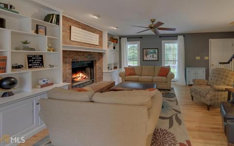 609 Old Rothell Rd, Toccoa, GA 30577 photo 4