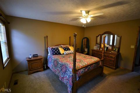 135 Hamilton Dr, Lagrange, GA 30240 photo 9