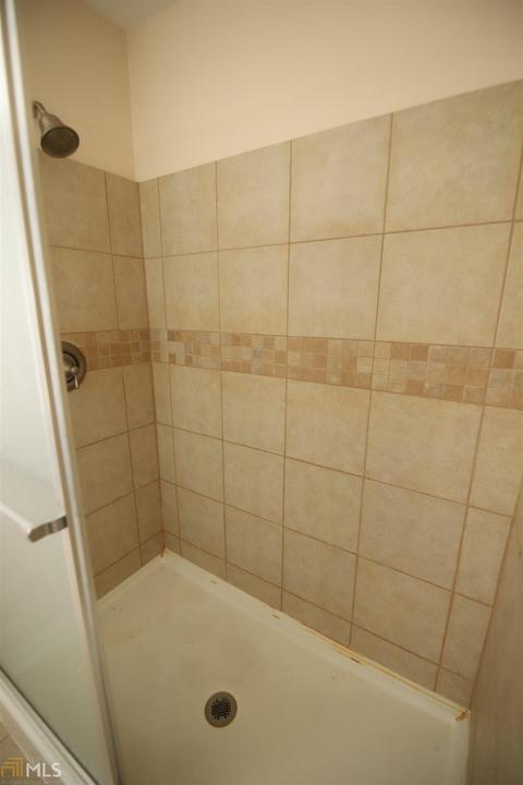 211 N Pointe Dr, Lagrange, GA 30241 photo 13
