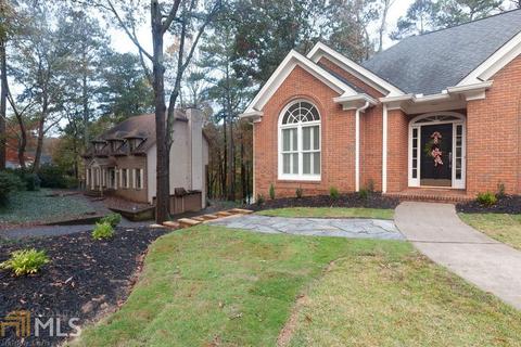2829 Baronet Ct, Duluth, GA 30096 photo 2