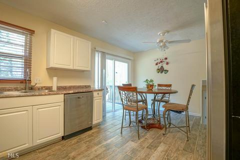 6365 Cumberland Dr, Rex, GA 30273 photo 6