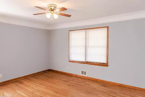5924 Phillips Dr, Morrow, GA 30260 photo 9