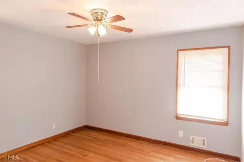 5924 Phillips Dr, Morrow, GA 30260 photo 7