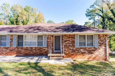 5924 Phillips Dr, Morrow, GA 30260 photo 3