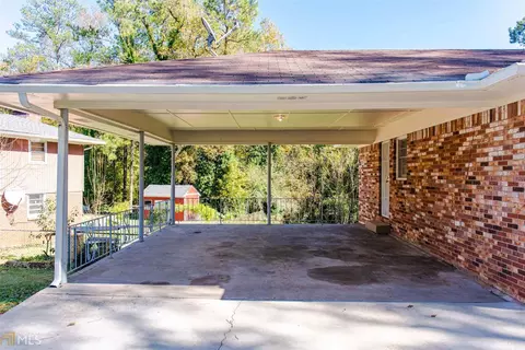 5924 Phillips Dr, Morrow, GA 30260 photo 2
