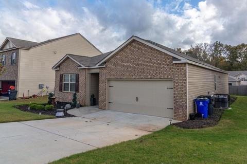 1969 Osprey Dr, Hampton, GA 30228 photo 2